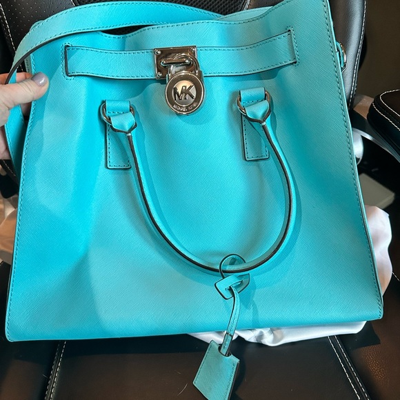 Michael Kors Turquoise Bag with dust cover - Picture 1 of 16